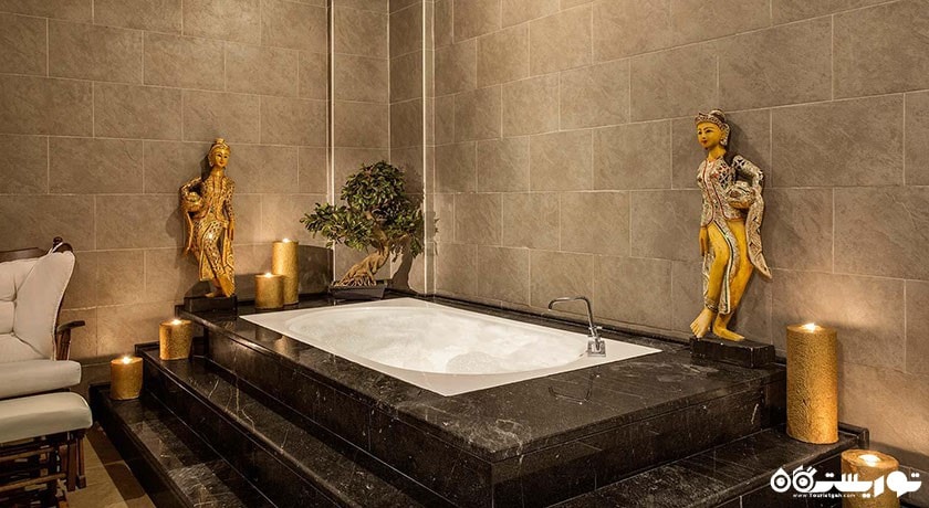 نمای وان جکوزی مرکز اسپا